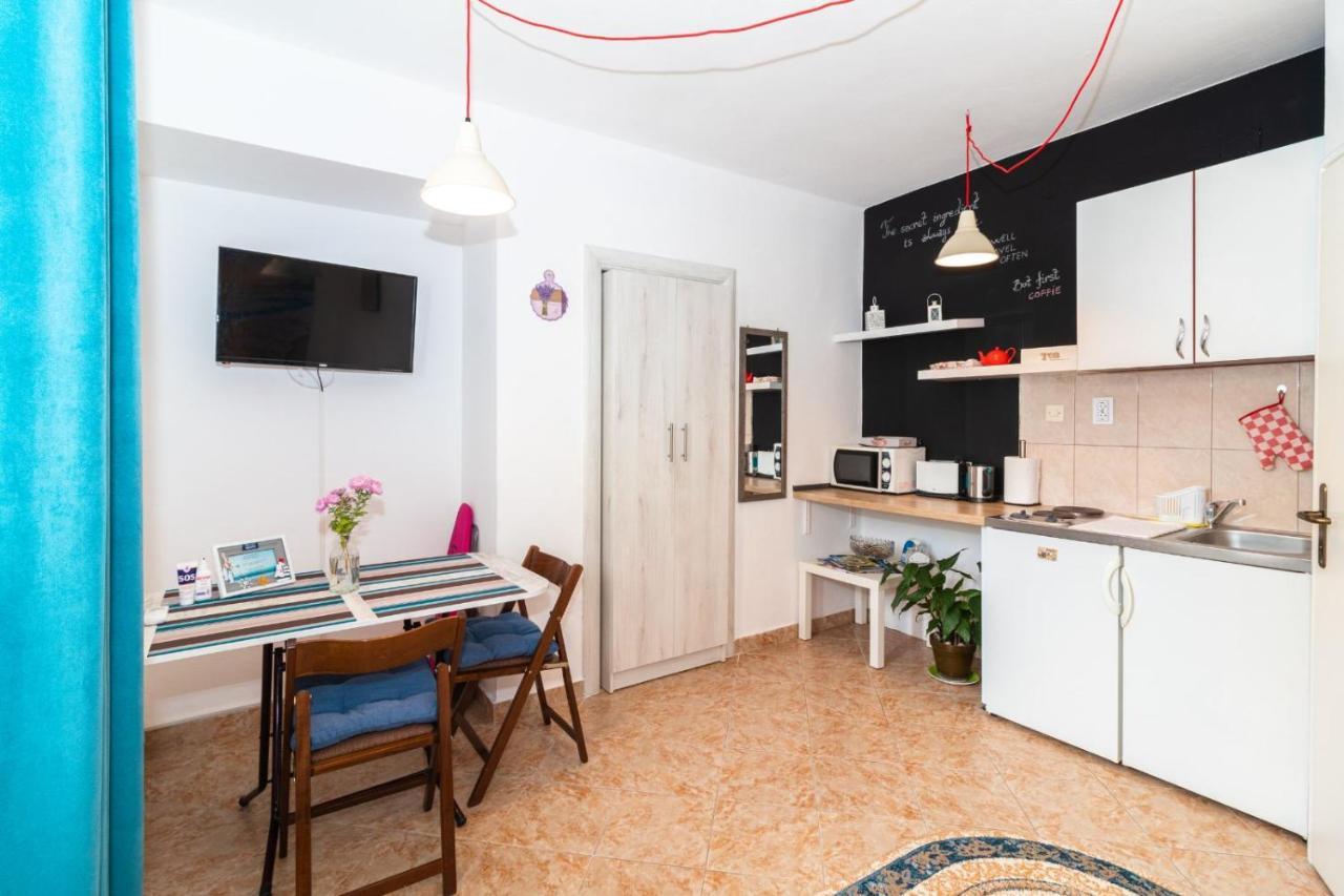 Studio Apartman Djakovic تْشيرسيك نوفي المظهر الخارجي الصورة
